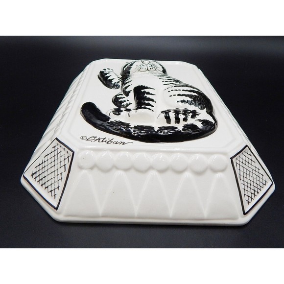 Sigma Taste Setter Bernard B Kliban Waving Cat Wall Hanging Mold Japan White - Picture 2 of 10